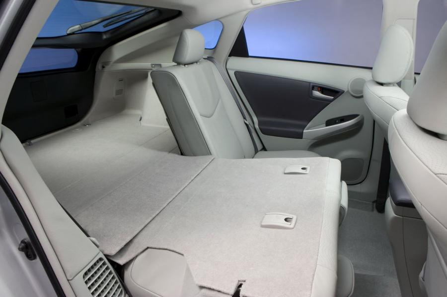  Toyota Prius 2009 года  (фото 21 из 167)